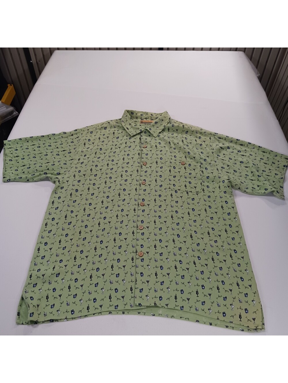 Bobby Chan RN#95743 Men's Green Glass Print Short Sleeve Silk Shirt Size XL
